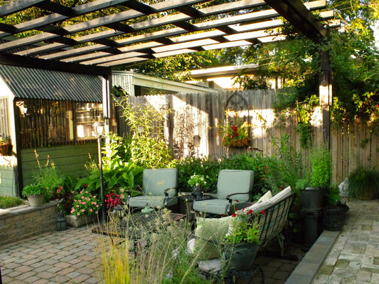 Difference Between Pergola and Verandah