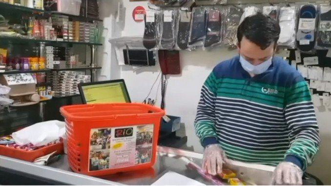COVID19 Lockdown: Departmental store uses WhatsApp to home deliver orders in Srinagar 2 COVID19 Lockdown Departmental store uses WhatsApp to home deliver orders in Srinagar - India News Digpu