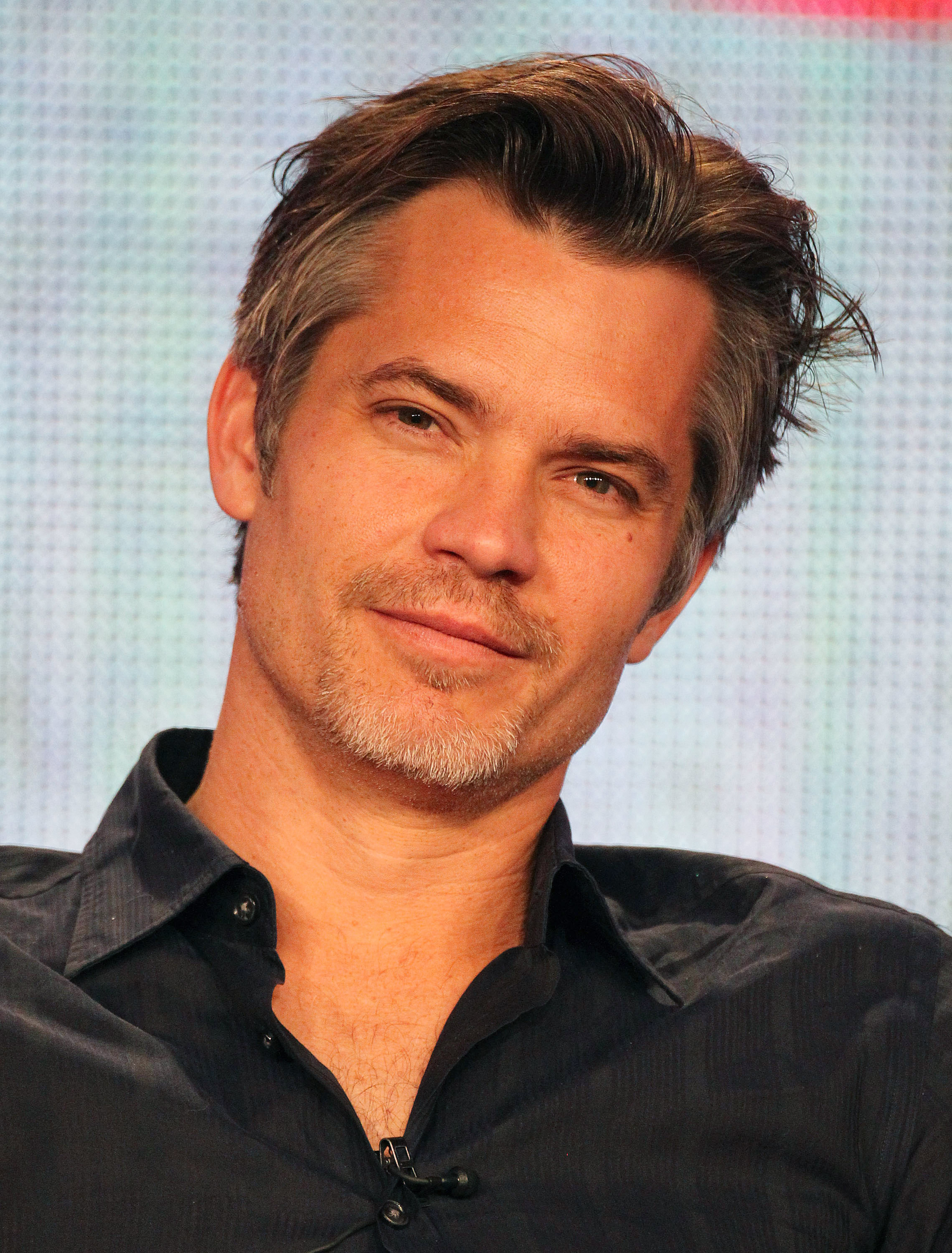 Episode 236 Timothy Olyphant, Rosanne Cash, and Carl Hiaasen’s Pizza