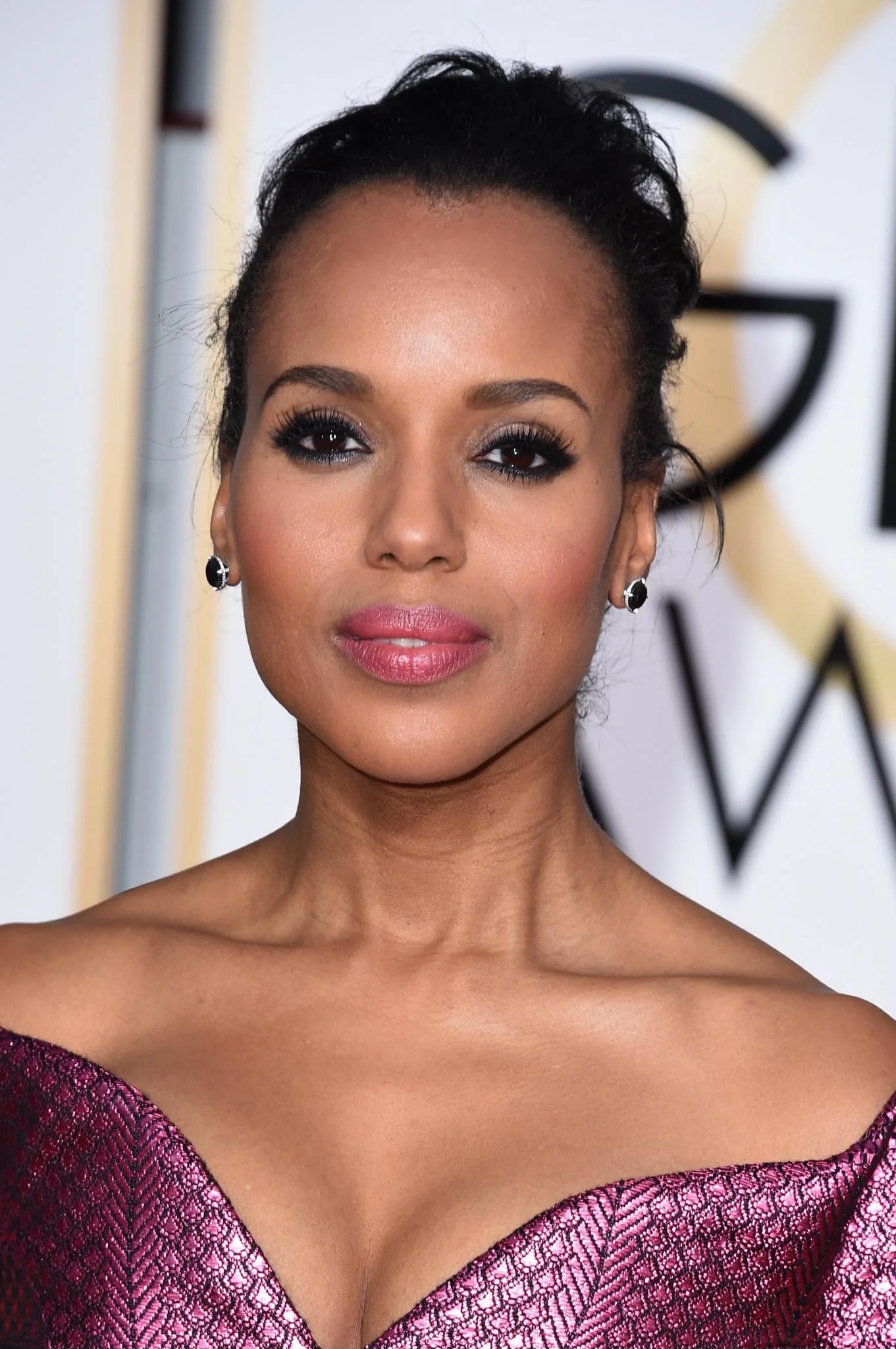 Get Kerry Washington's Glowing Golden Globes Look Essence