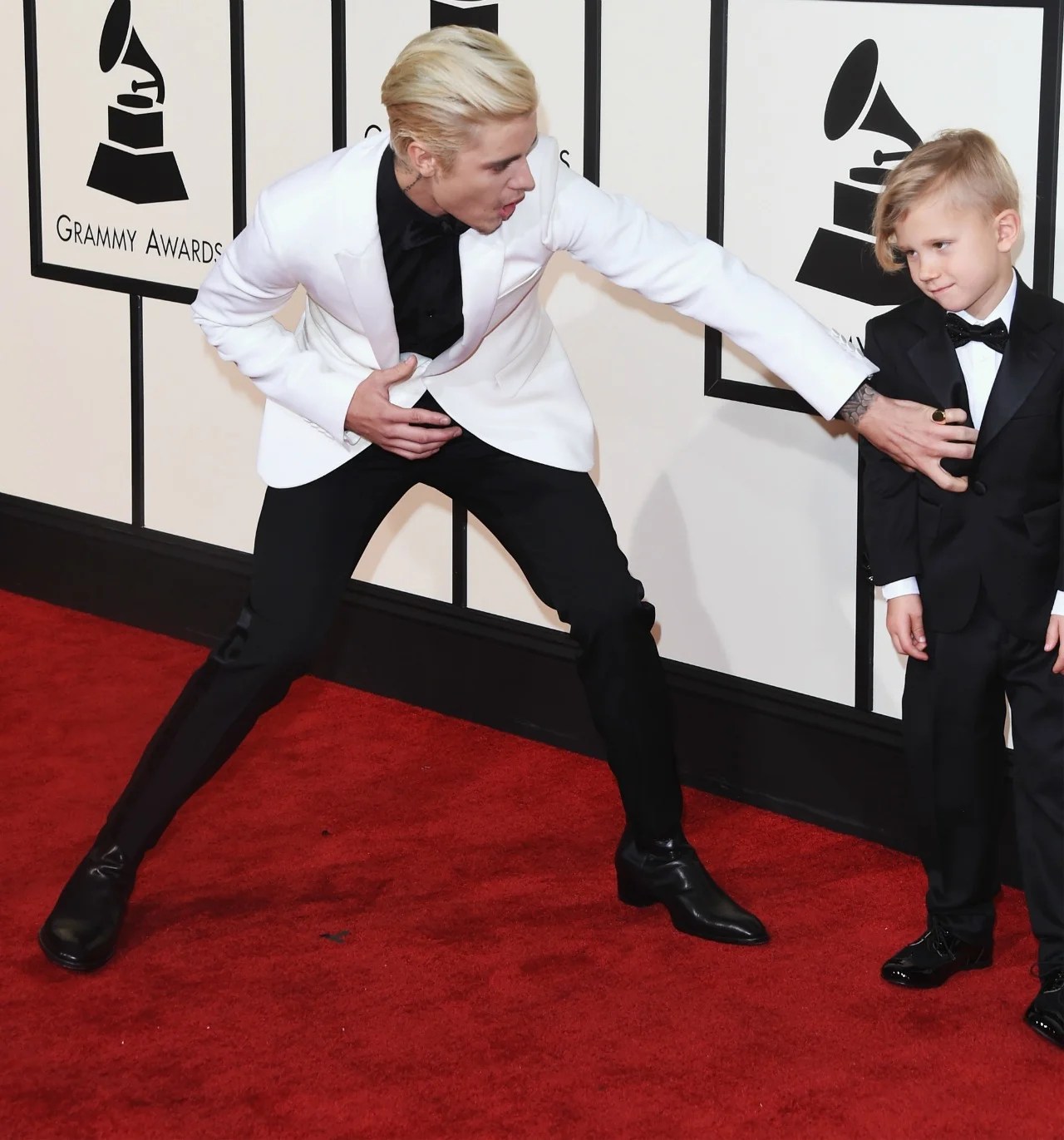 Justin Bieber Brings His Adorable Brother Jaxon to the GRAMMY Red