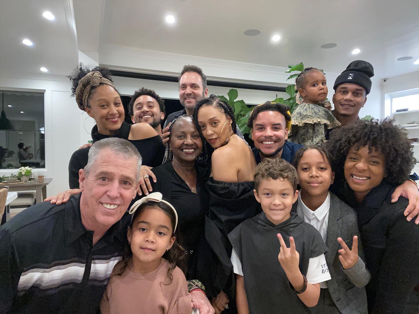 Stevenson jogi kerítés tia mowry parents ROM Regényíró magas