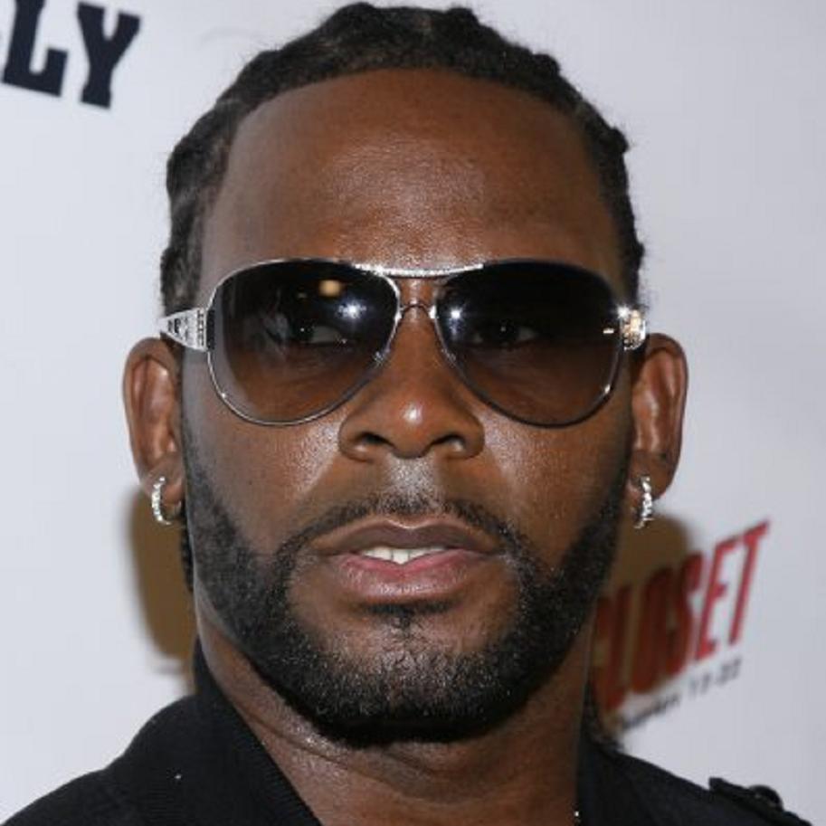 R. Kelly Net Worth (2021), Height, Age, Bio and Facts