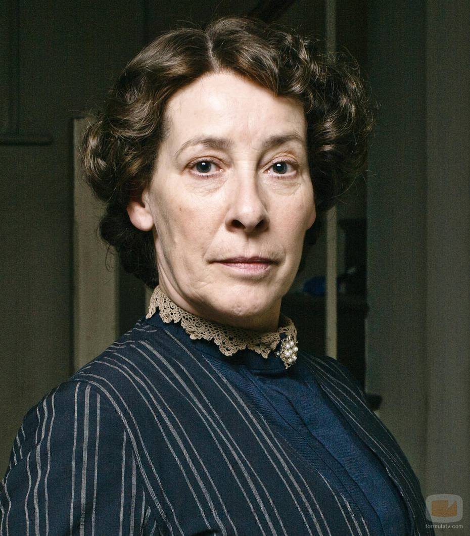 Phyllis Logan es Mrs Elsie Hughes en 'Downton Abbey' Fotos FormulaTV