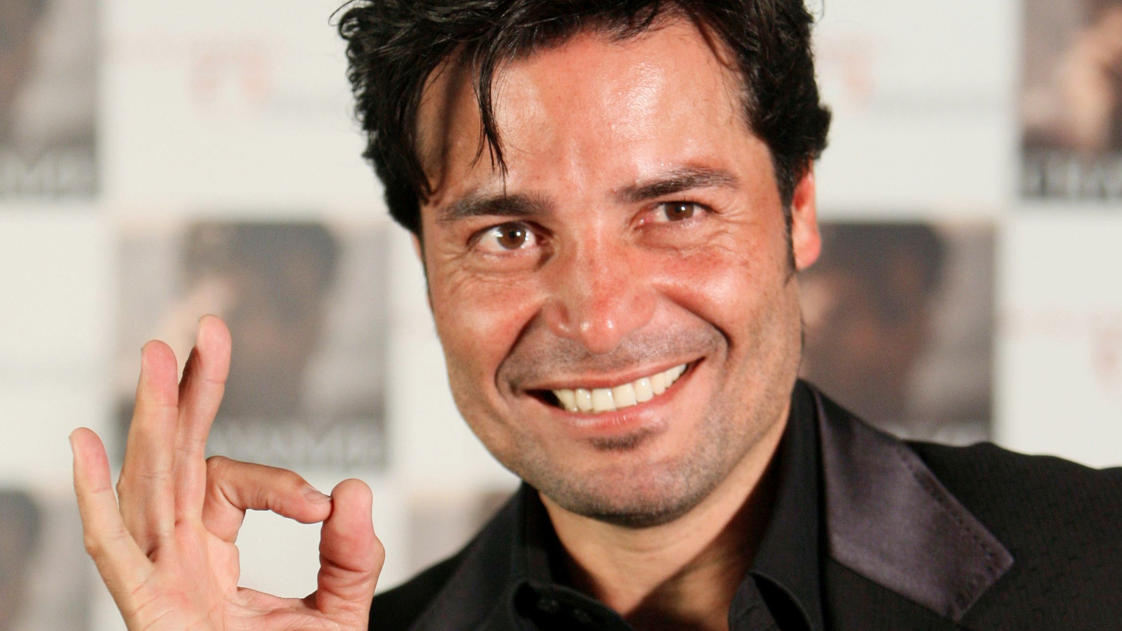 Chayanne cumple 50 años con un giro al género urbano