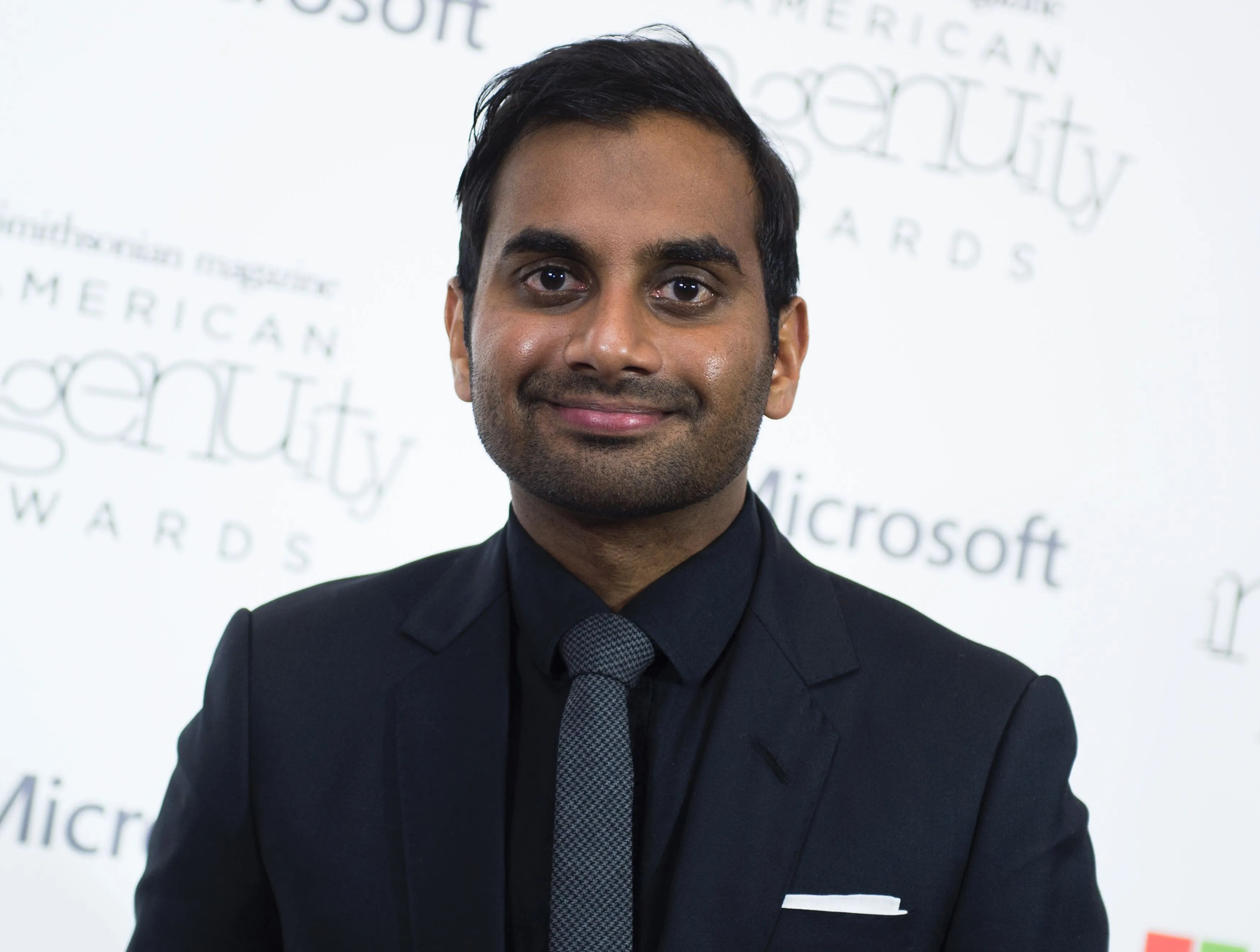 Aziz Ansari Girlfriend, Wife, Parents, Brother, Height, Net Worth, Wiki