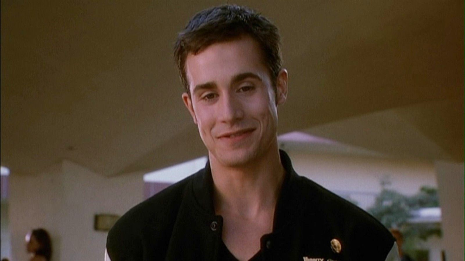 Freddie Prinze Jr. Making Triumphant Return In New GIANT FREAKIN ROBOT