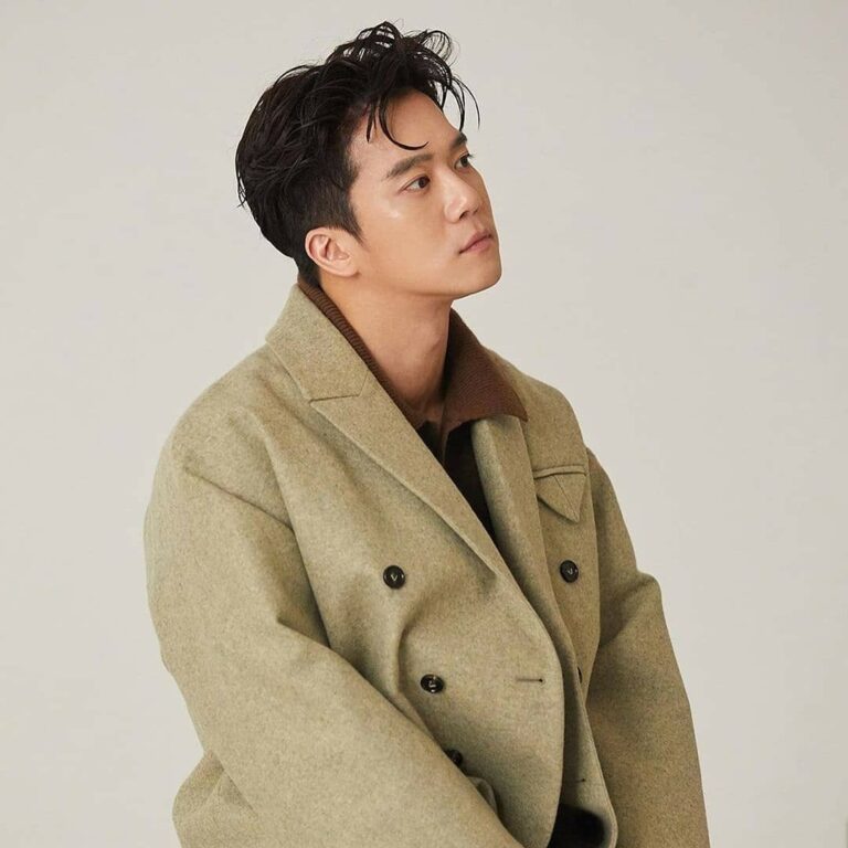 Ha Seok Jin Bio, Profile, Facts, Age, Girlfriend, Ideal Type