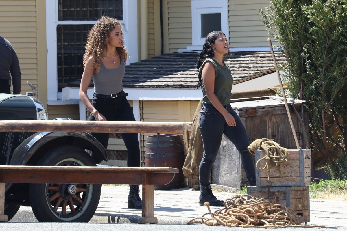 OLIVIA SWANN and LISSETH CHAVEZ on the Set of Legends of Tomorrow in