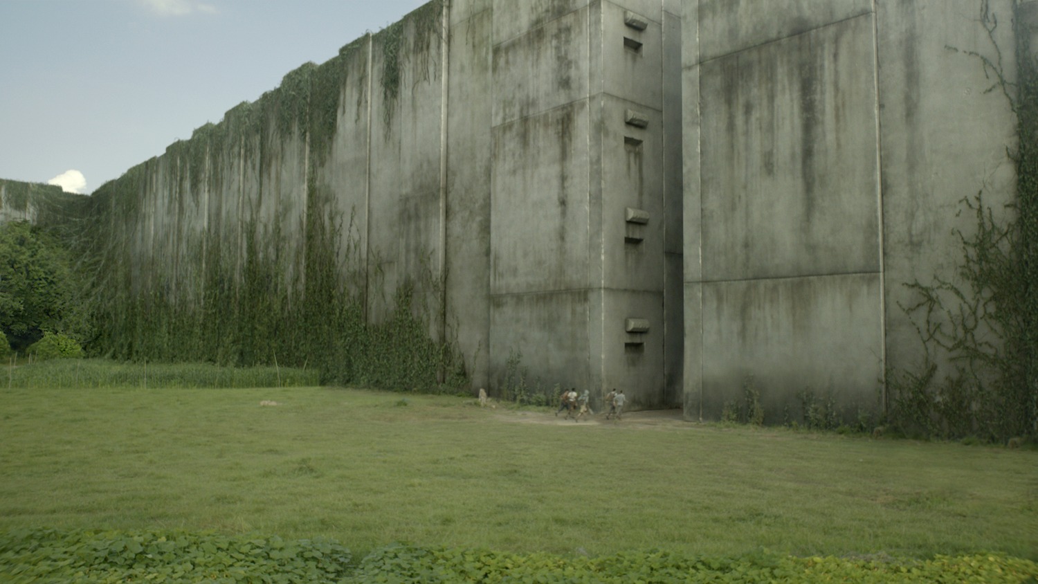 The Maze Runner Set Visit Report and Interviews