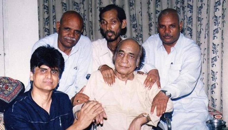 Mehdi Hassan’s sons seek India’s help to build mausoleum in Pakistan