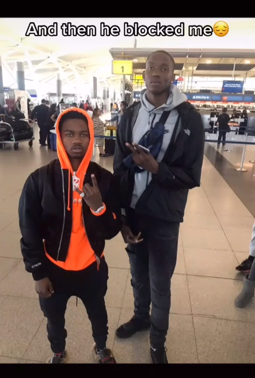 How tall is Roddy Ricch? labels 'Die Young' rapper 'little