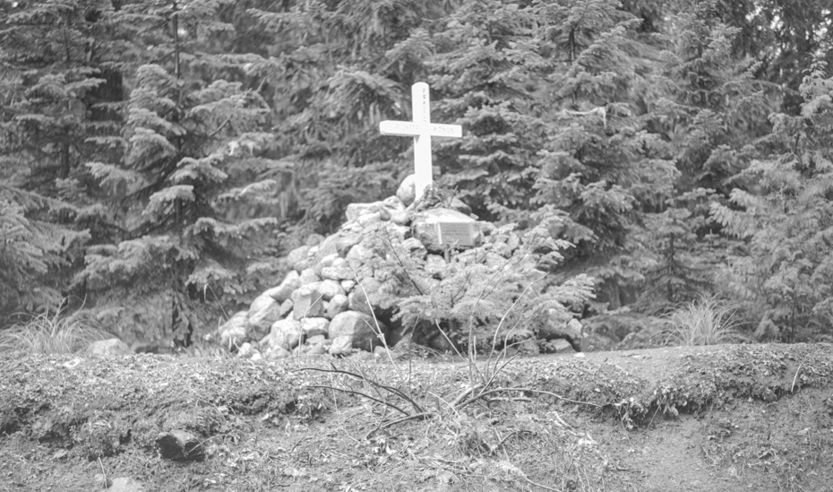 Pioneer Woman's Grave Marker The History Museum of Hood River County