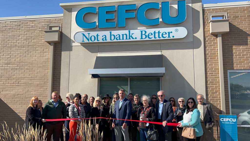 CEFCU celebrates O’Fallon location with Oct. 27 ribbon cutting Illinois Business Journal