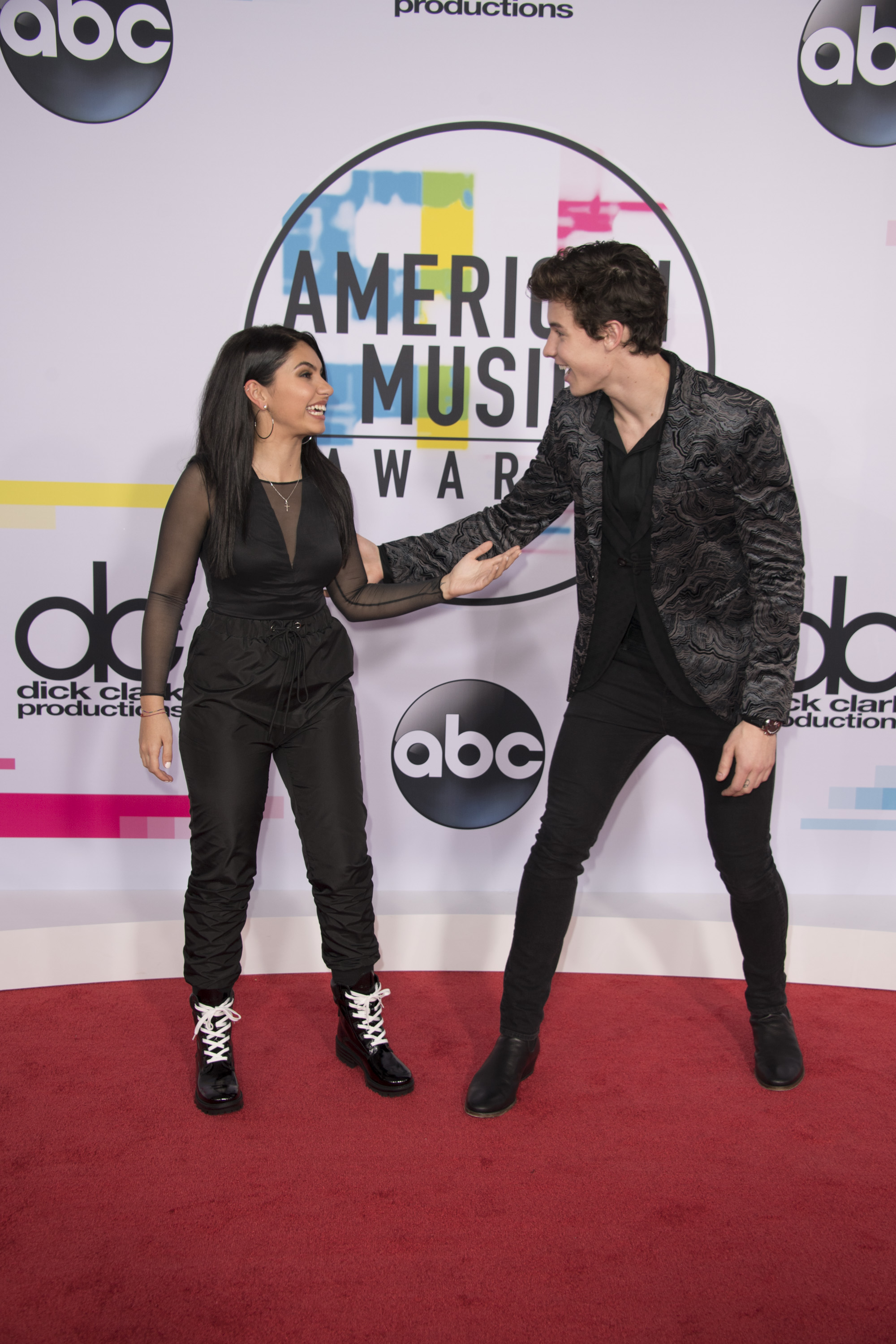 Shawn Mendes and Alessia Cara Girlfriend, Dating Rumors