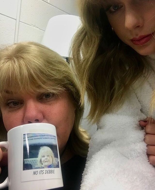 Taylor Swift's Mom Andrea's Cancer Illness Sick With Brain Tumor J14