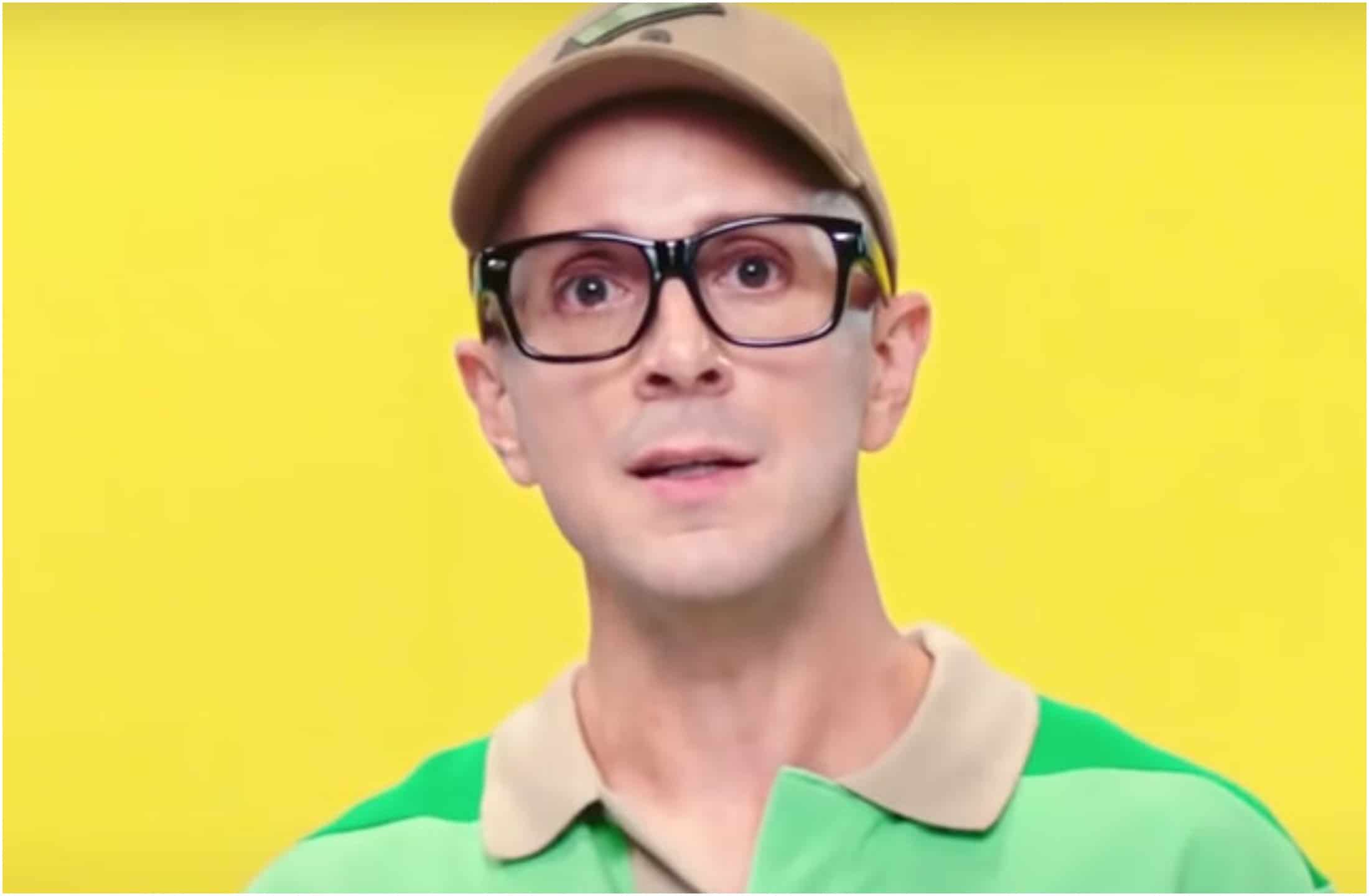 Steve Burns bio age, net worth, height, books, siblings, career