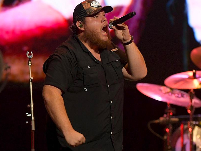 Luke Combs Tickets 23rd September Lake Tahoe Outdoor Arena at Harvey's