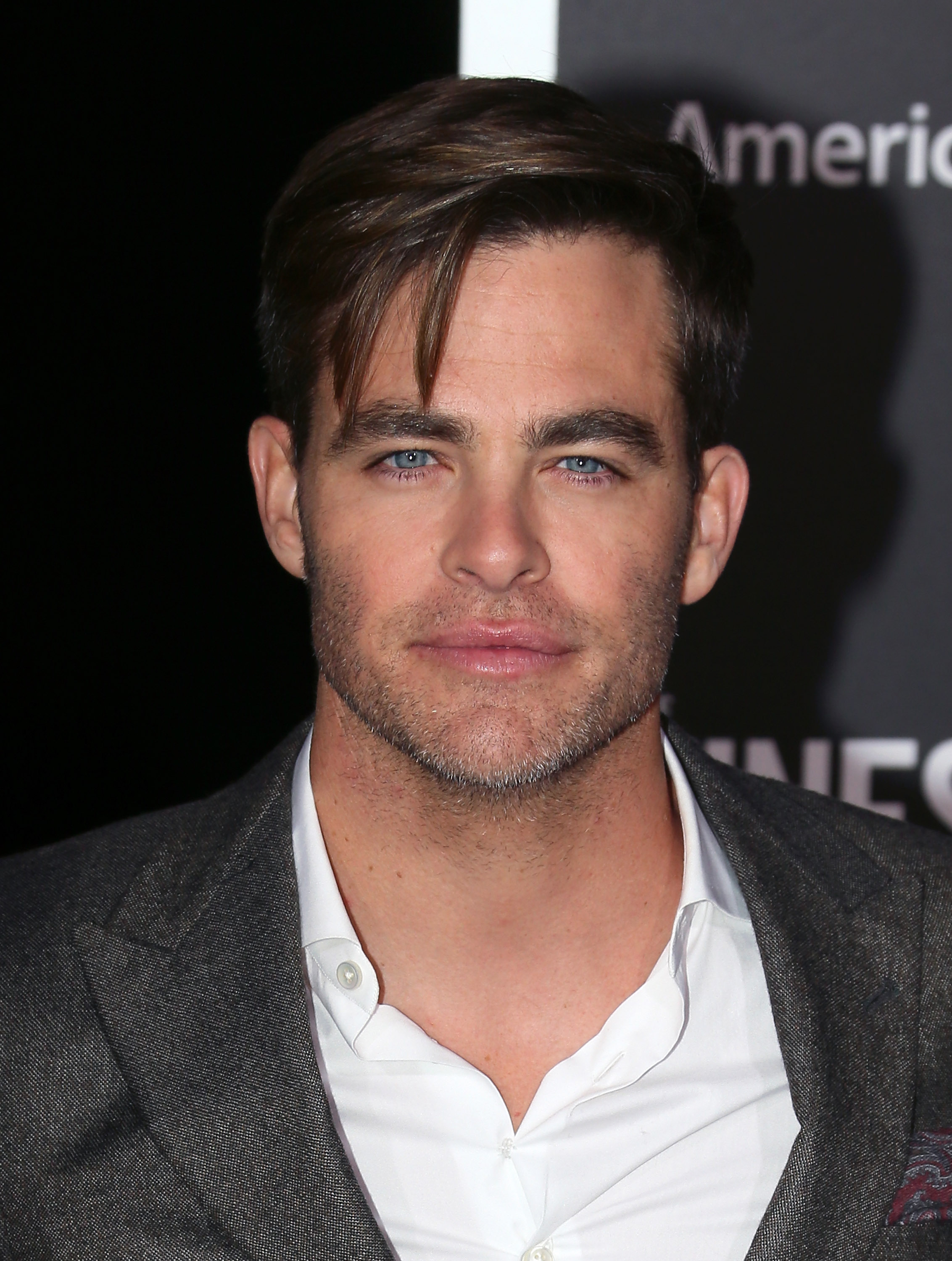 Chris Pine Transformation See the Actor From Young to Now!