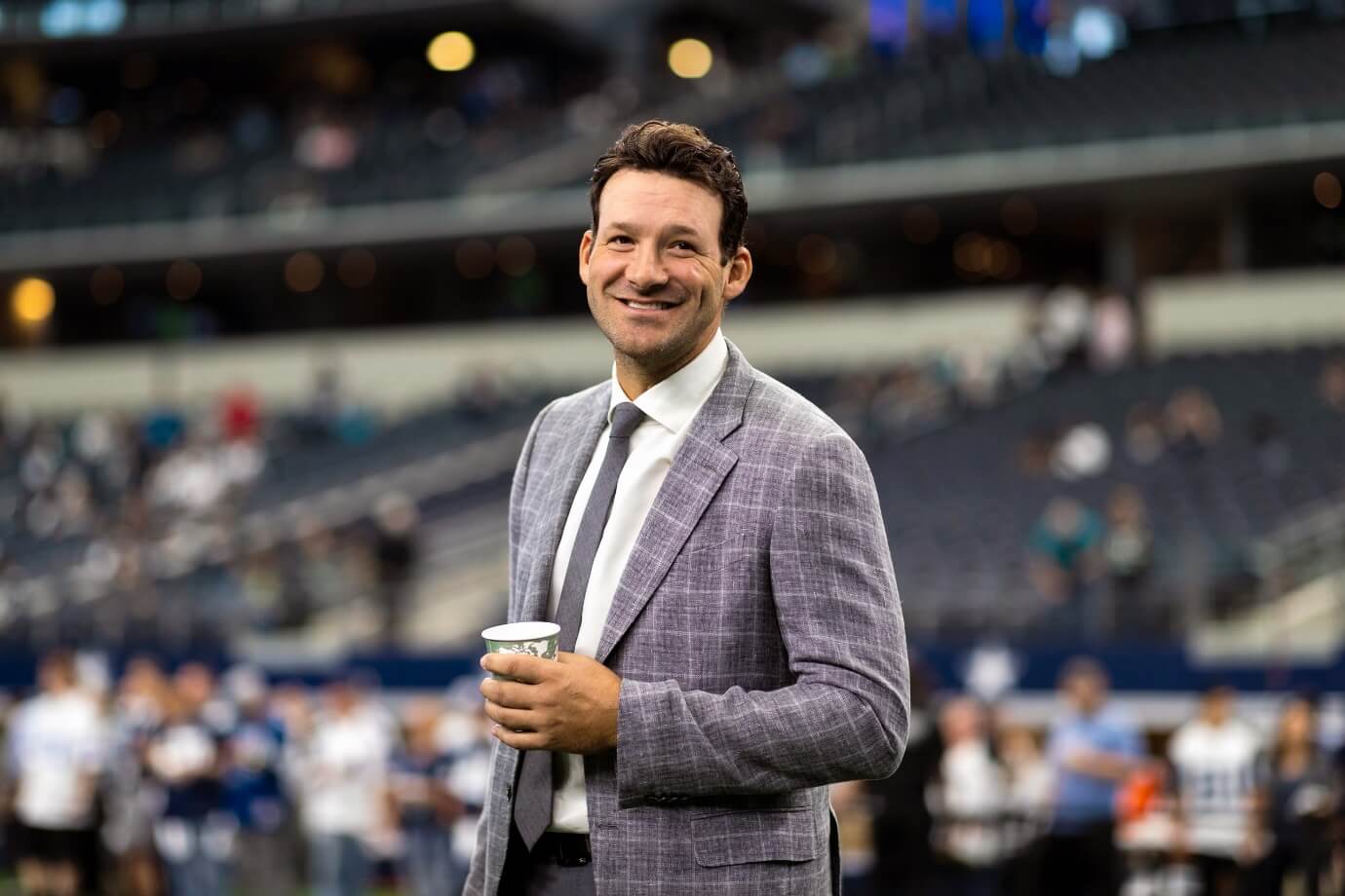 Does Tony Romo Wear a Toupee? Lordhair Investigates