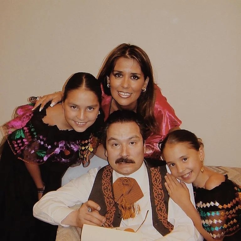 Quiénes son las esposas de Pepe aguilar y Antonio Aguilar Jr MDZ Online