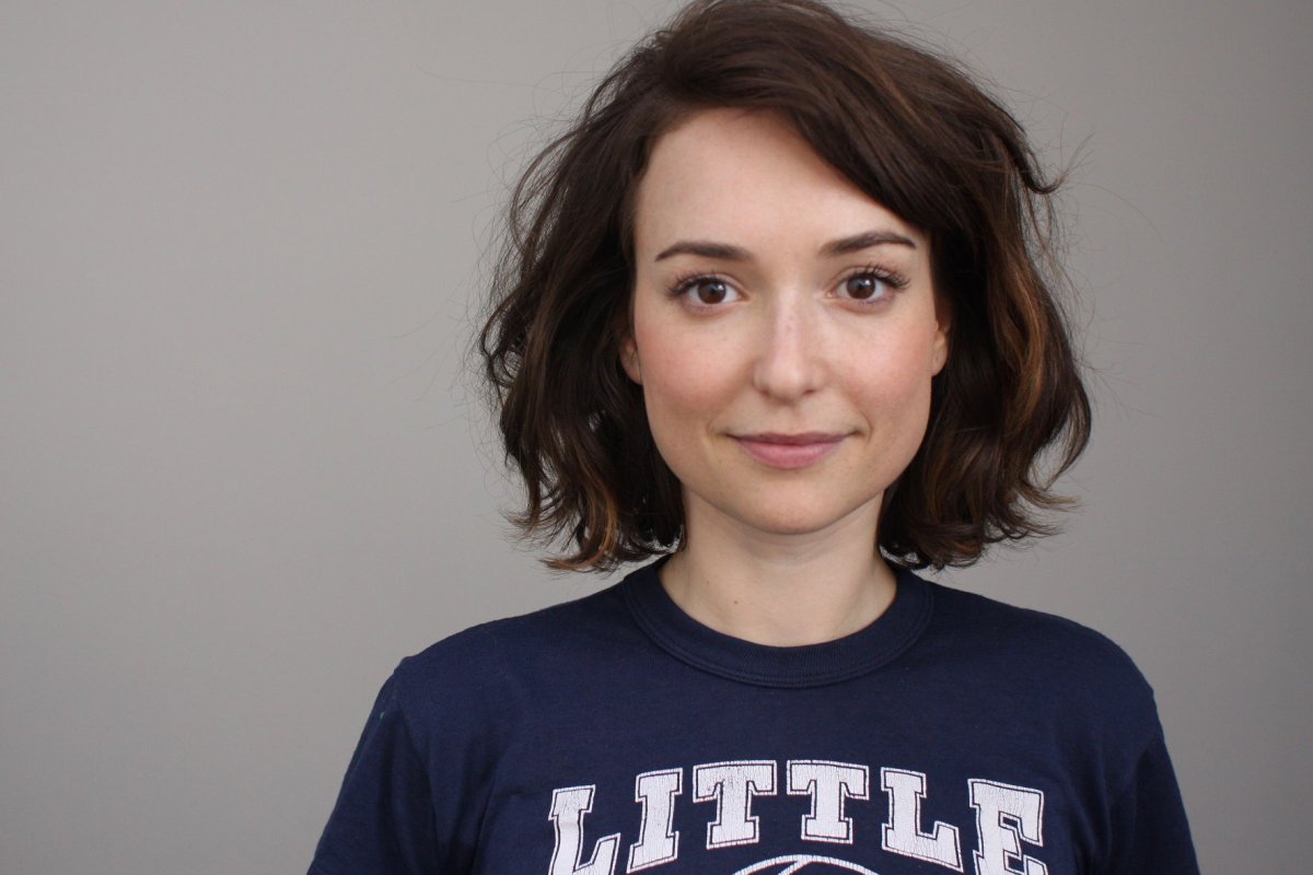 Milana Vayntrub All Body Measurements Including Boobs, Waist, Hips