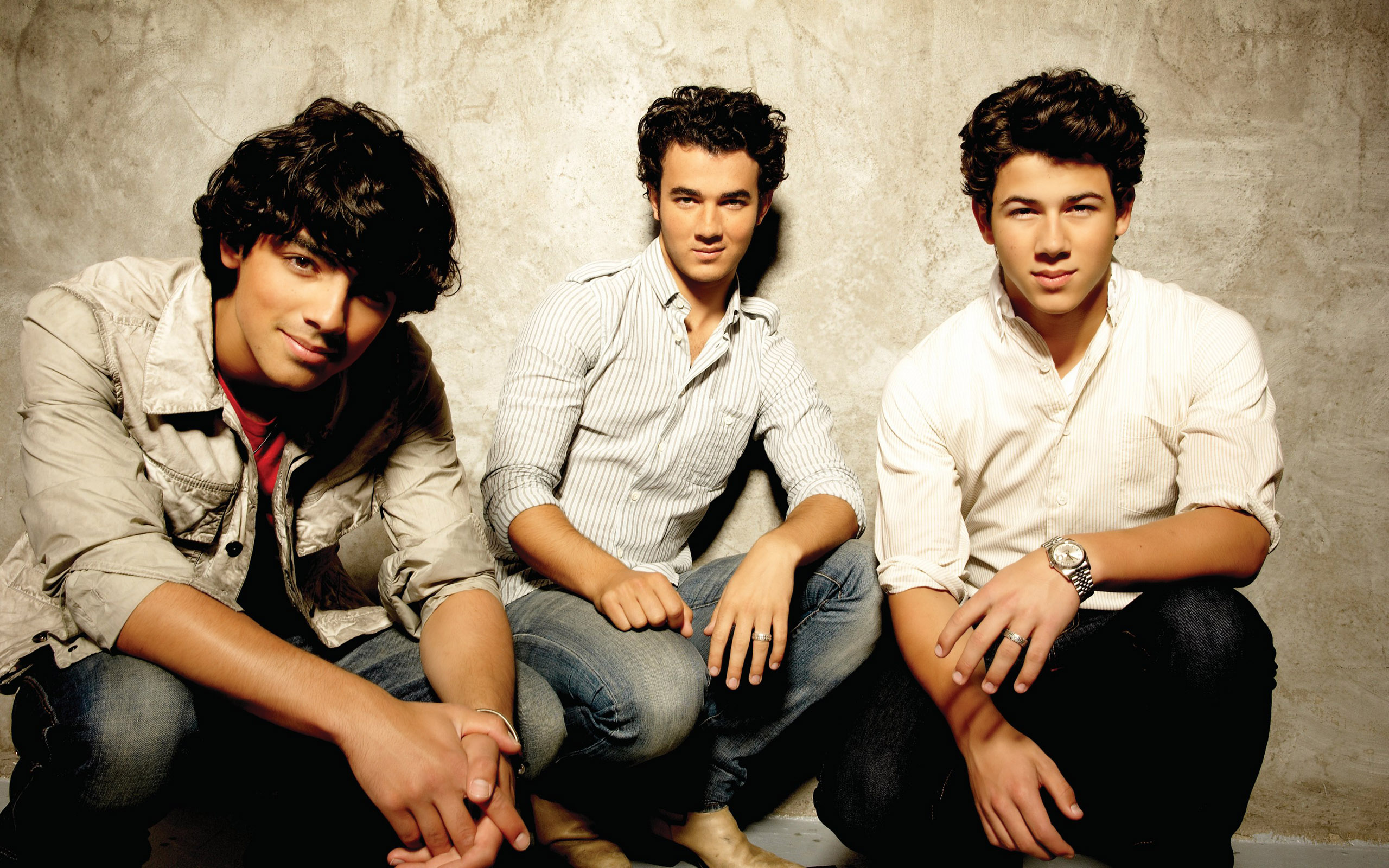 Jonas Brothers M&M Group Entertainment