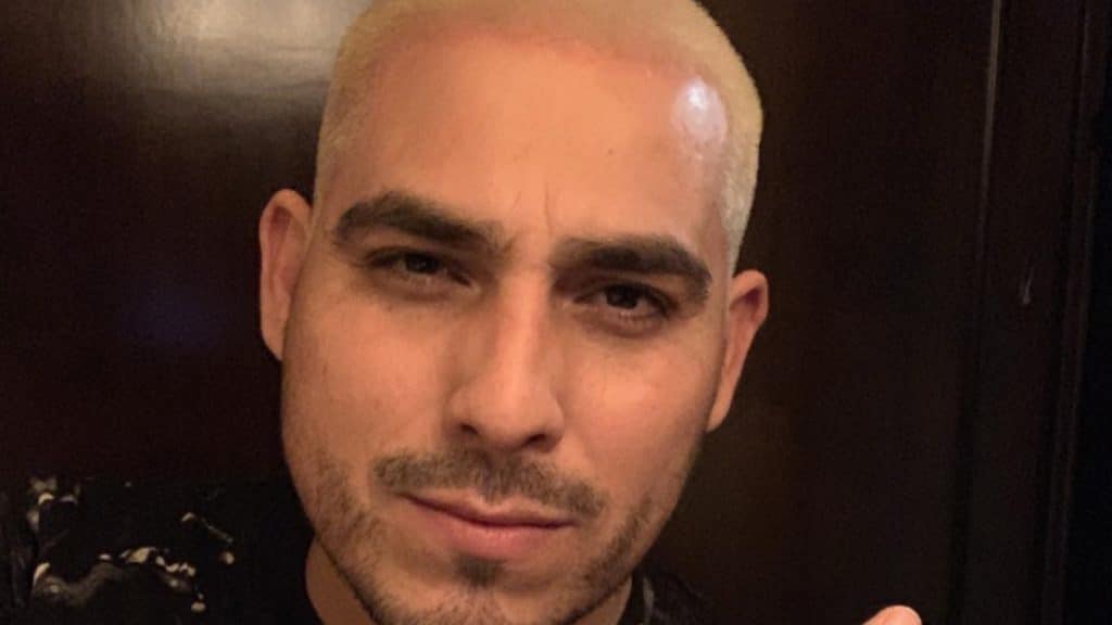 Espinoza Paz has a new look Singer goes bleach blond