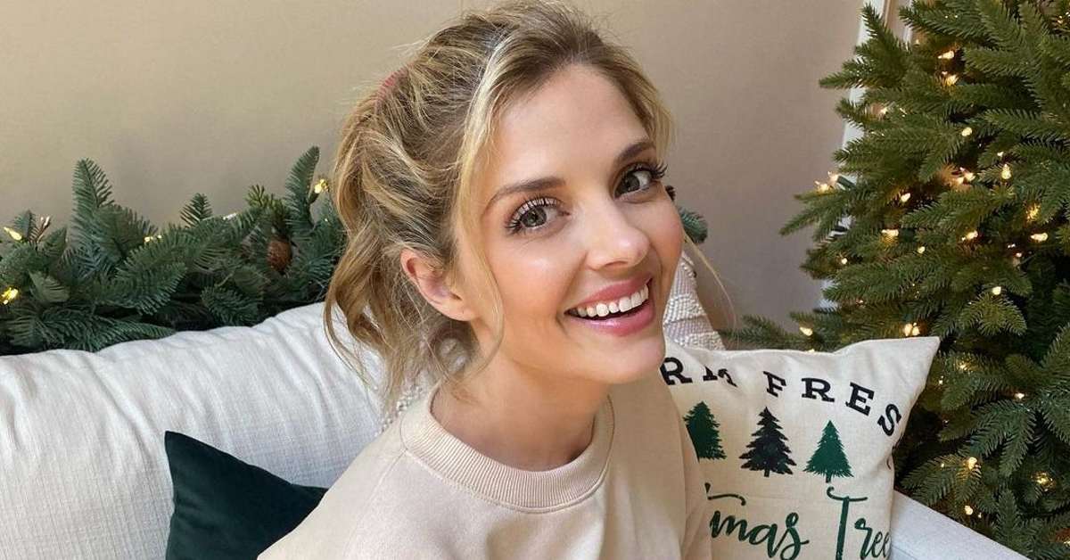 Jen Lilley Biography, Age, Height, Boyfriend mrDustBin