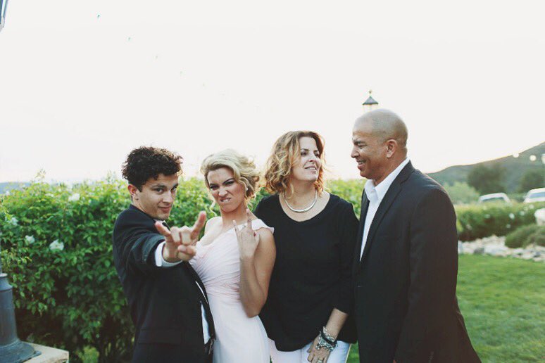 Tori Kelly Parents Meet Allwyn Kelly and Laura Kelly