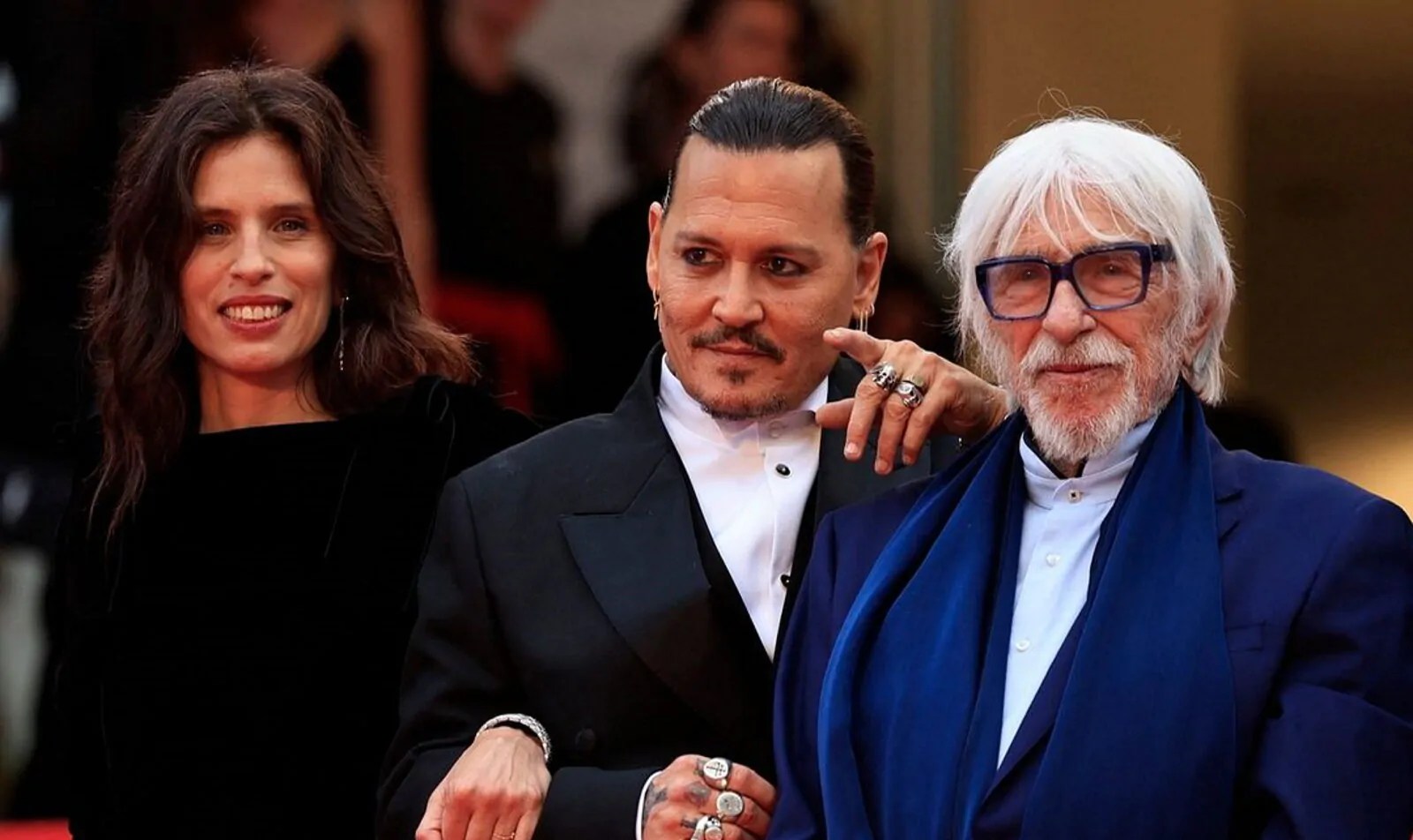 Cannes 2023, standing ovation for Johnny Depp the star returns