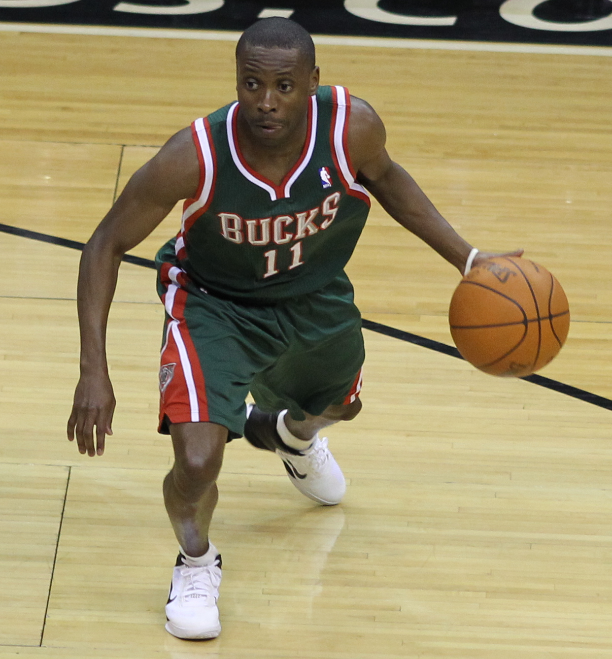 Earl Boykins miniaturowy zawodnik NBA Najniższy zawodnik NBA.