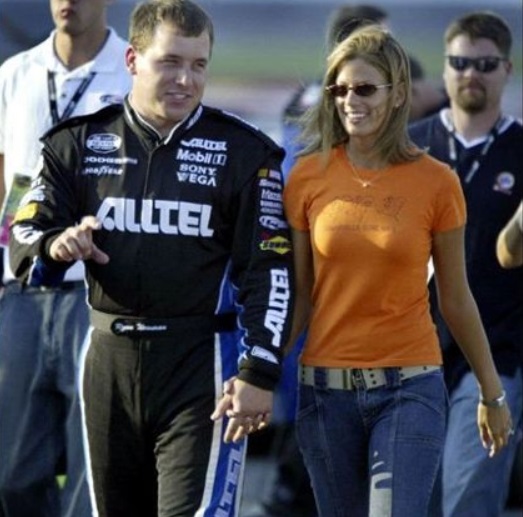 PHOTO Ryan Newman Holding Hands With His Girlfriend