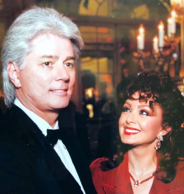 Michael Ciminella Interesting Details About Naomi Judd's Husband Top