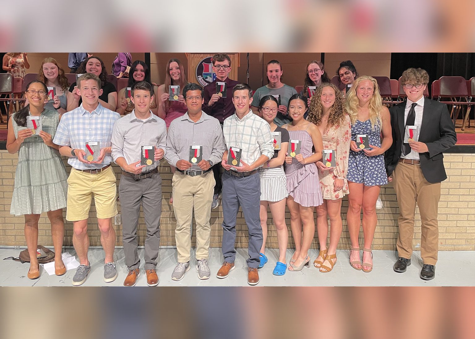 Top seniors receive Medal of Academic Excellence Niskayuna Central