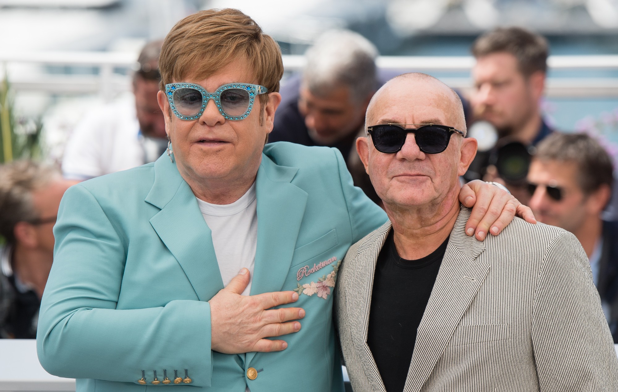 Bernie Taupin, parolier d’Elton John, fixe la date de sortie de ses