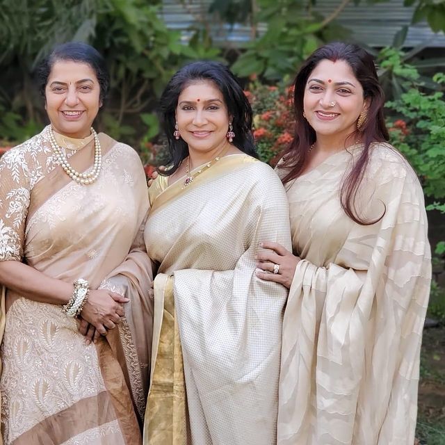 Actress Kalyani Priyadarshan with Mother Lissy Photos Goes Viral ലിസിയും കല്യാണി പ്രിയദര്ശനും