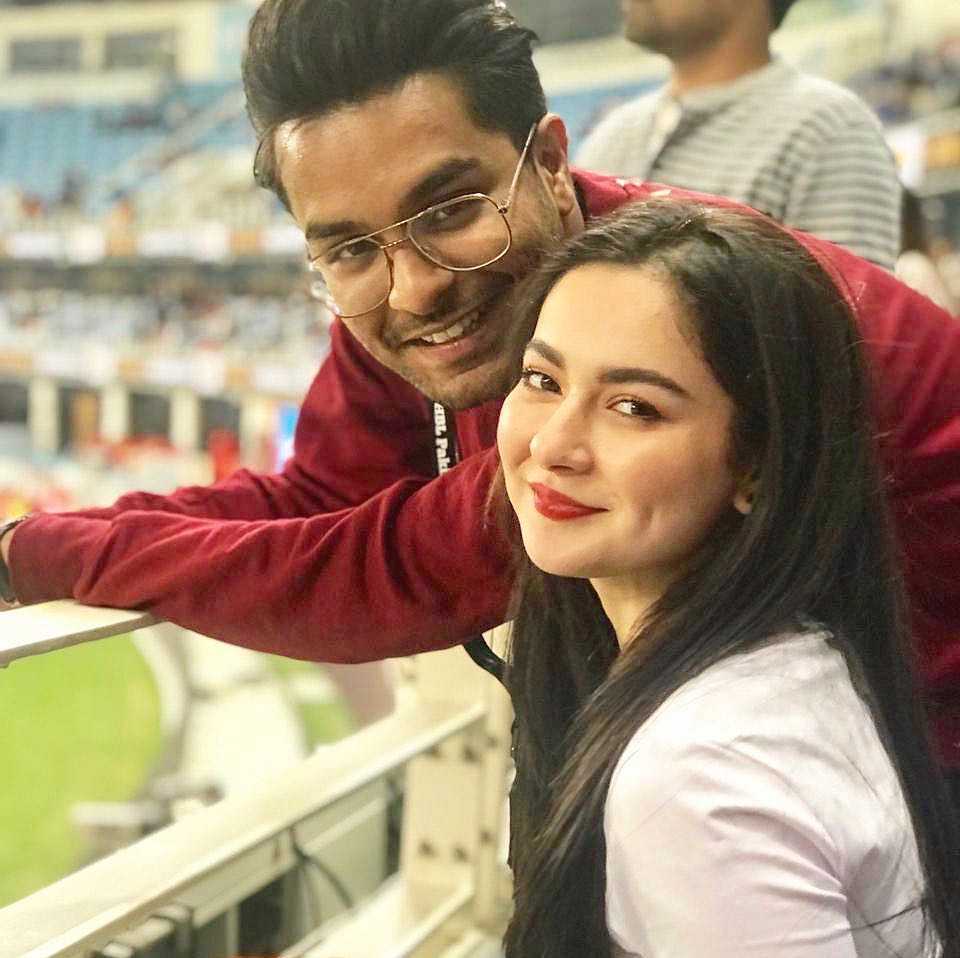 Hania Aamir clears the air over her relationship with Asim Azhar