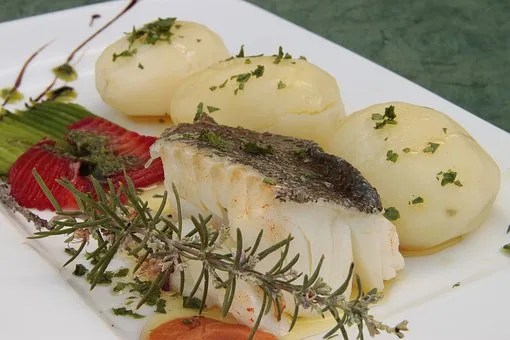 merluza cocida con patatas
