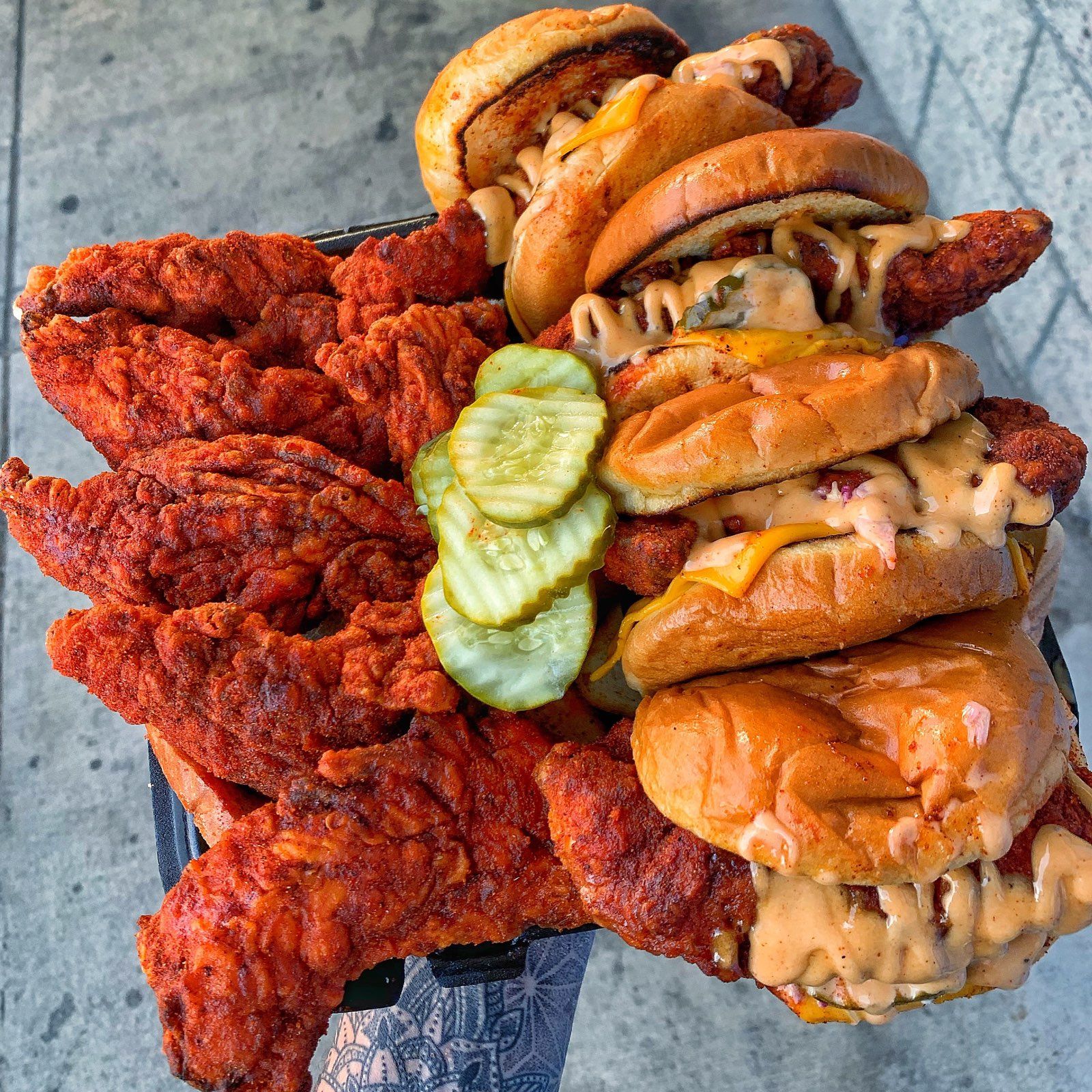 Dave’s Hot Chicken Opens North Hollywood Location Restaurant Magazine