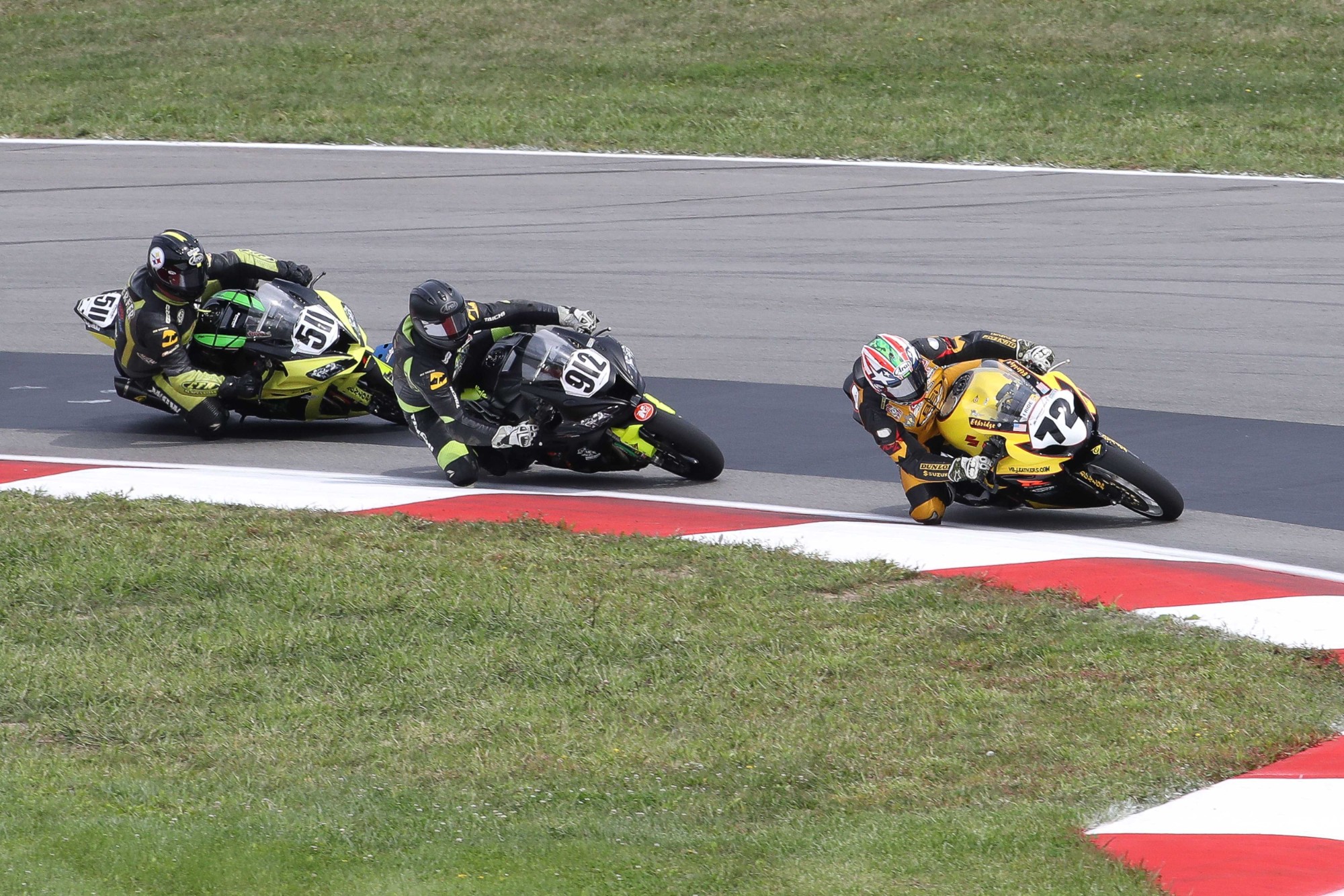 Billy Ethridge Wins WERA 1000cc Superbike Race At PittRace Roadracing