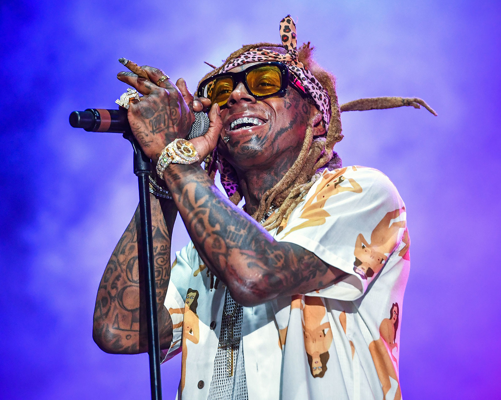 Lil Wayne Releases LongAwaited 'Tha Carter V' Rolling Stone