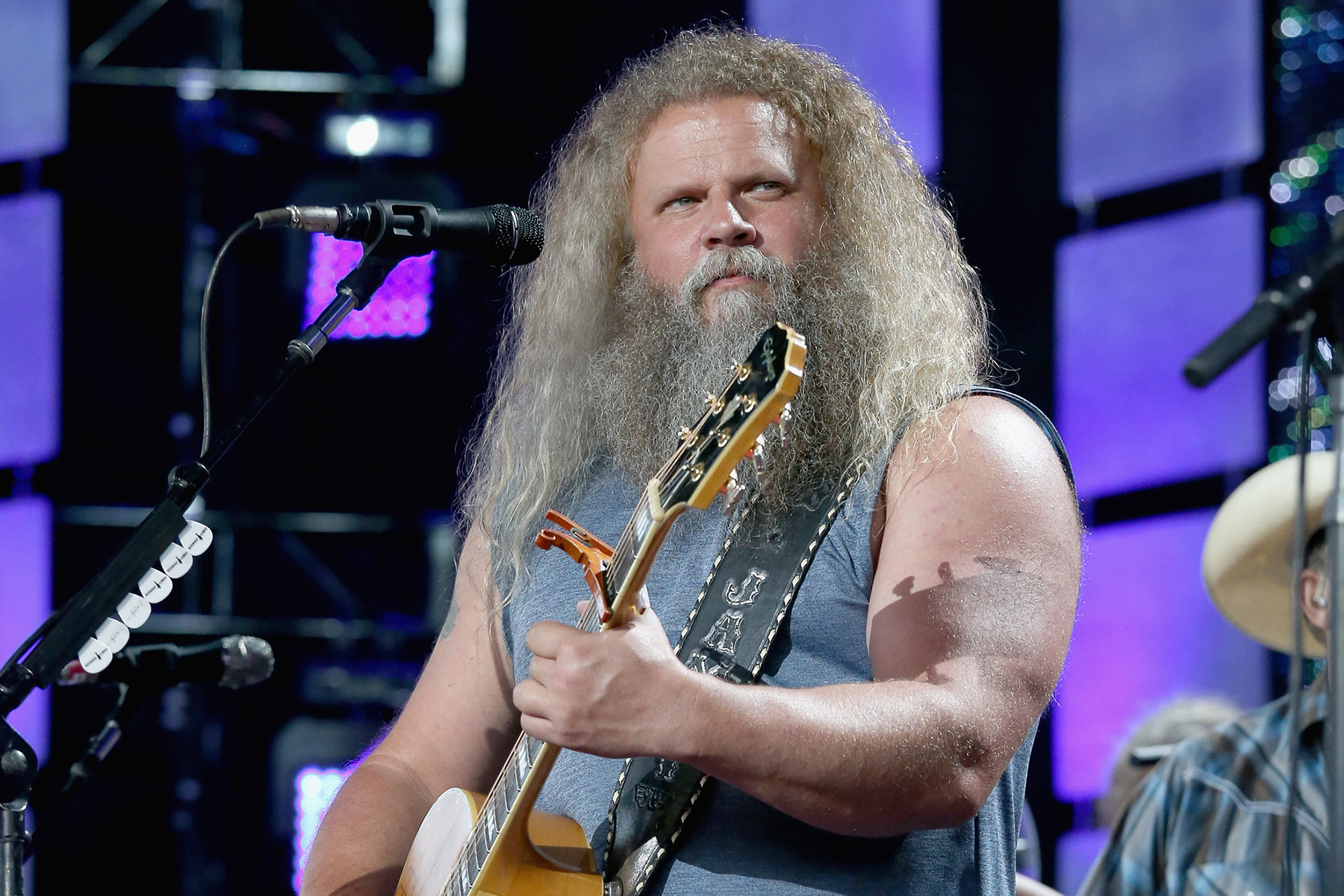 Jamey Johnson’s New Album ‘No, I Don’t Have an Album Coming Out