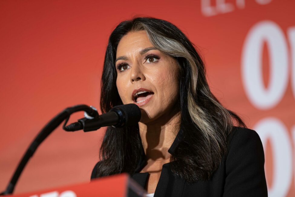 ExDem Tulsi Gabbard stumps for Republican Senate candidate