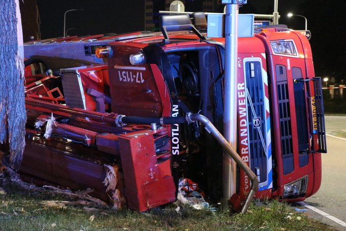 Twee Brandweermannen Gewond Bij Ongeluk Capelle Aan Den Ijssel Schiedams Nieuws