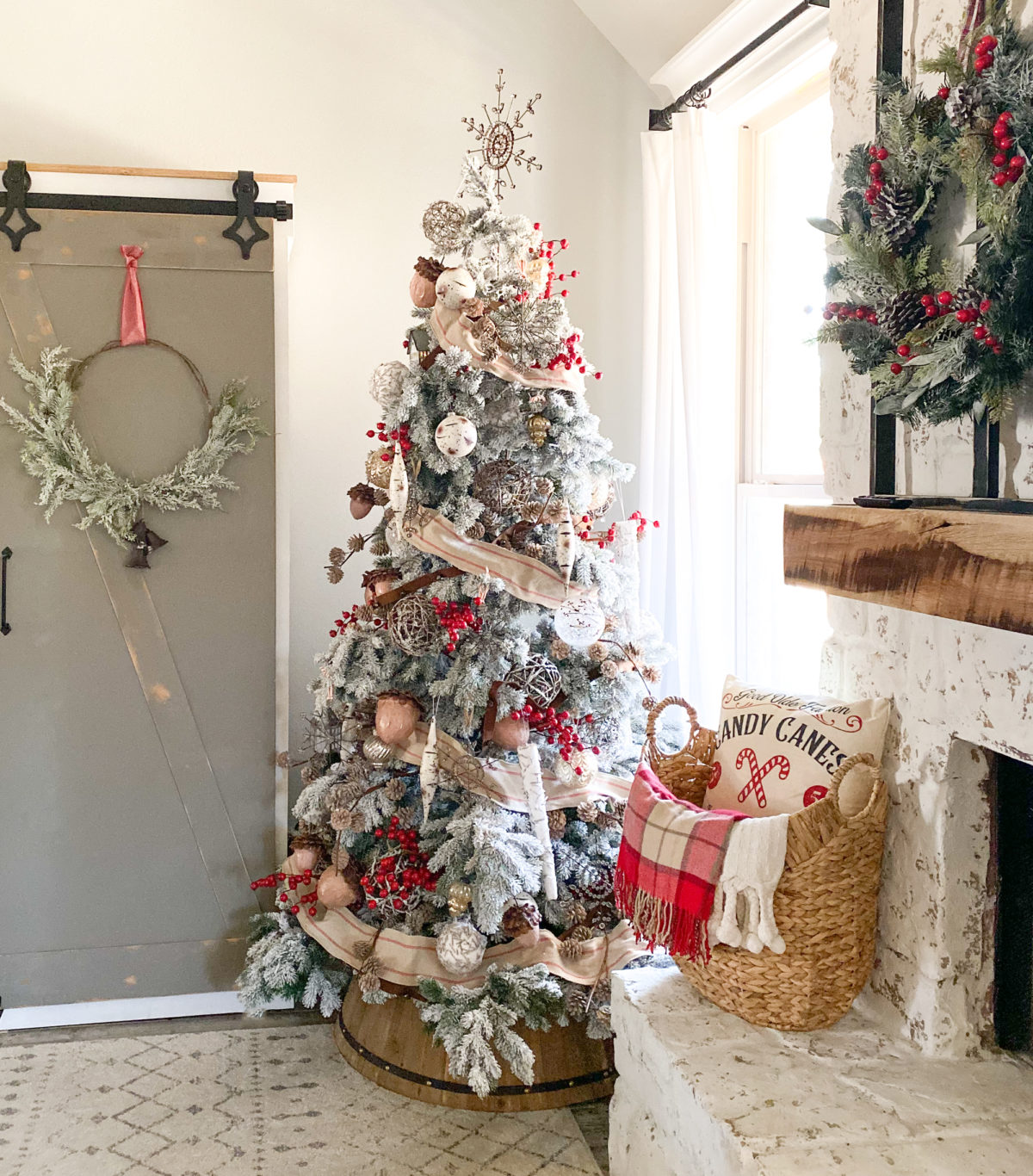 How To Decorate A Rustic Christmas Tree Shanty 2 Chic