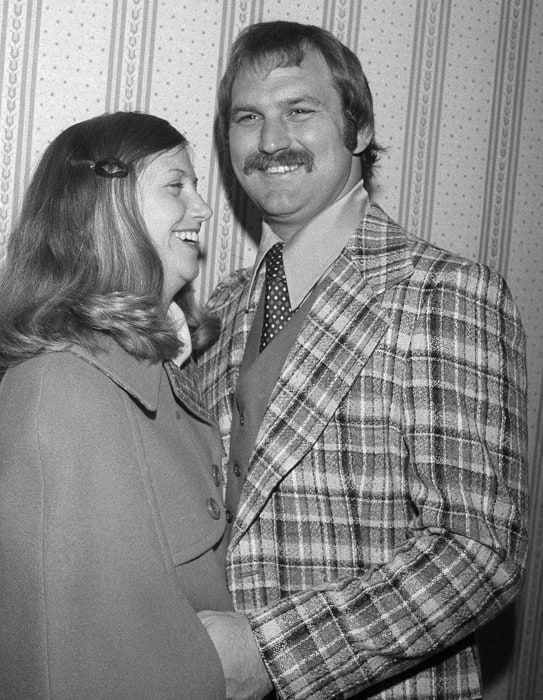 Athletes and Their WAGs '70s Edition Sports Illustrated