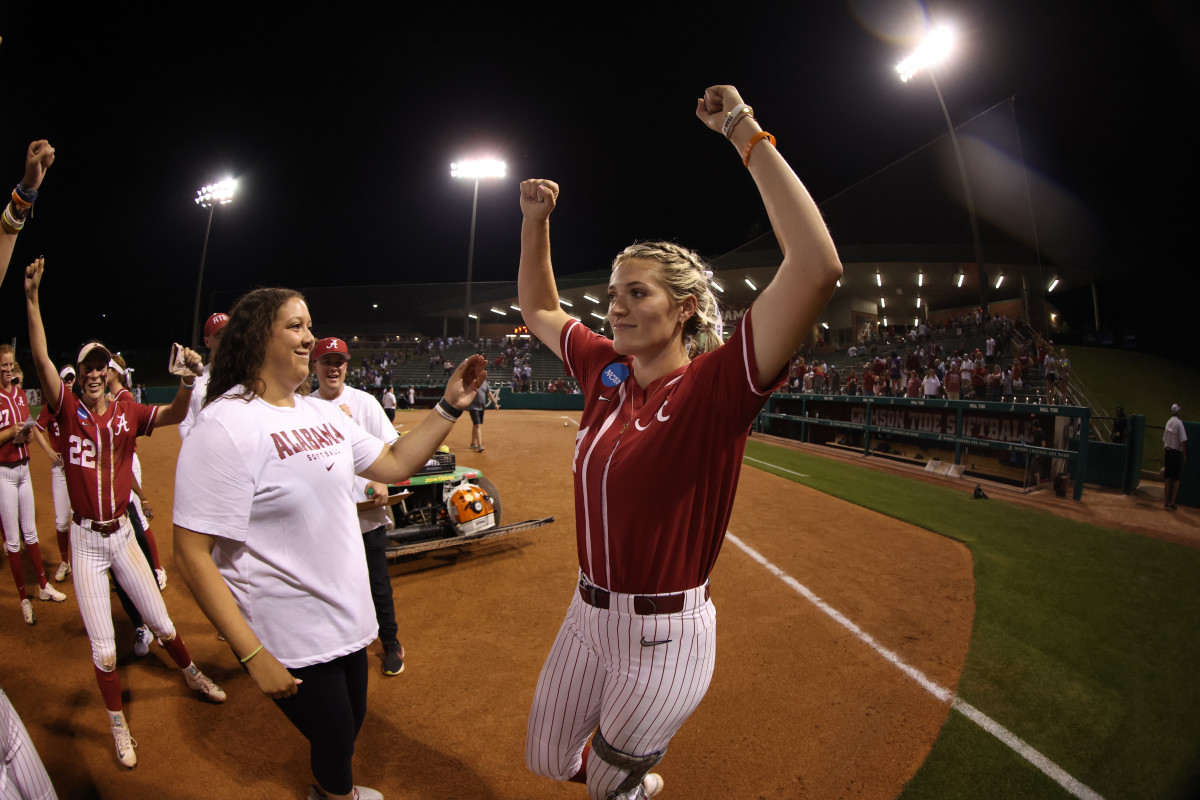 WCWS Notebook Alabama's Montana Fouts Has Rock Star Status Sports