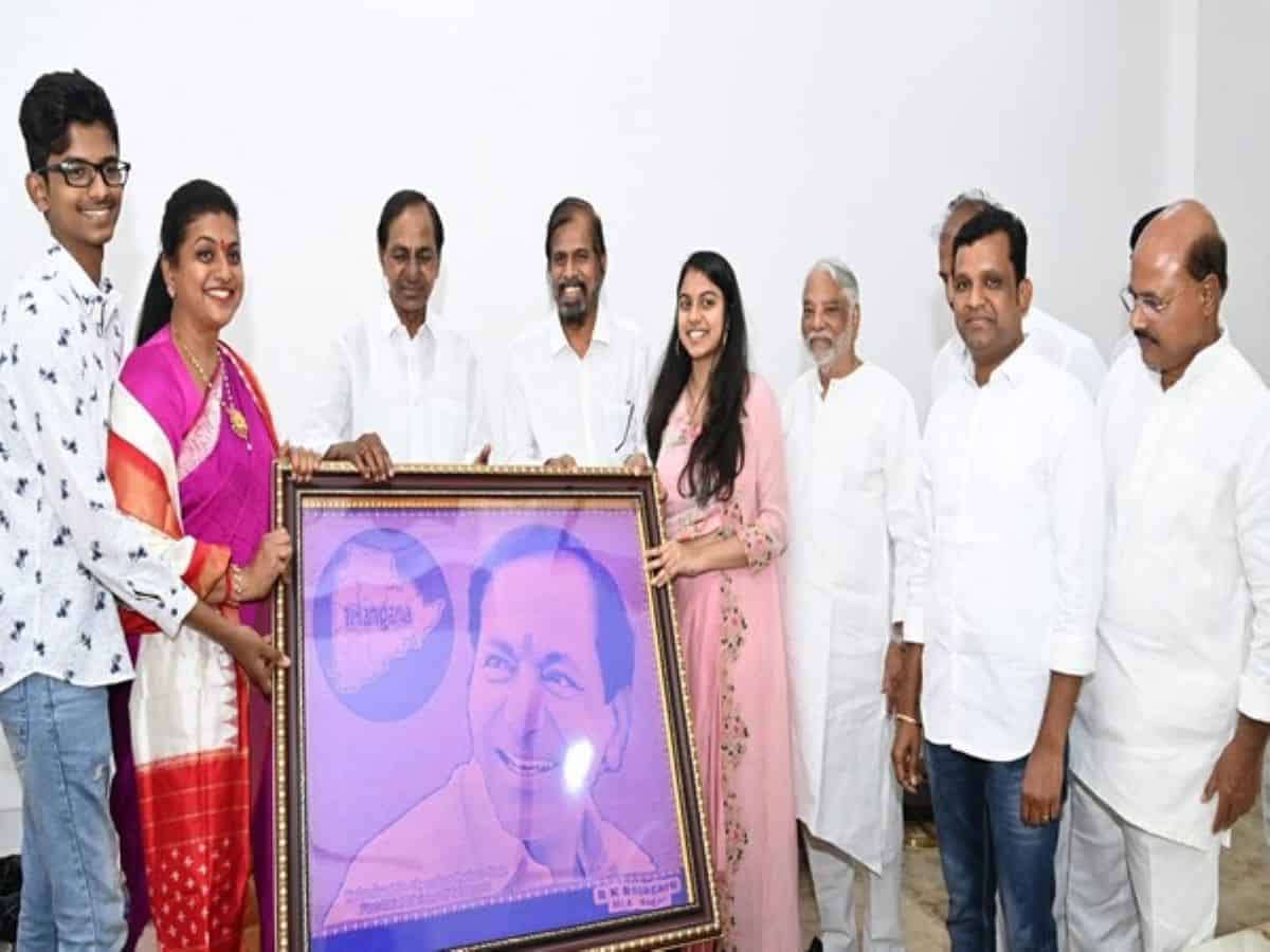 Andhra Tourism Minister Roja meets KCR