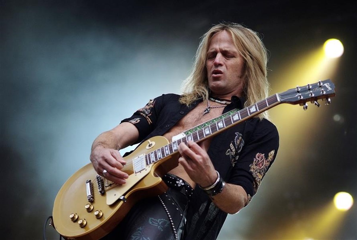 DOUG ALDRICH Talks New BURNING RAIN Album, DEAD DAISIES, Working with